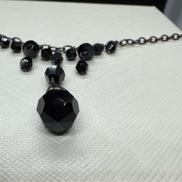 Elegant Black Necklace with Silver Accents - Picture 3 of 4